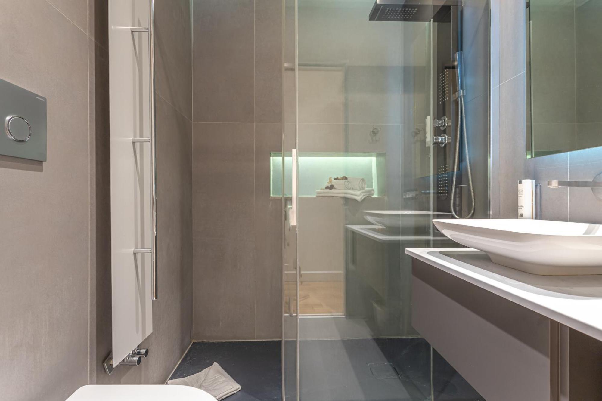 רומא Private Apartment Colosseum מראה חיצוני תמונה