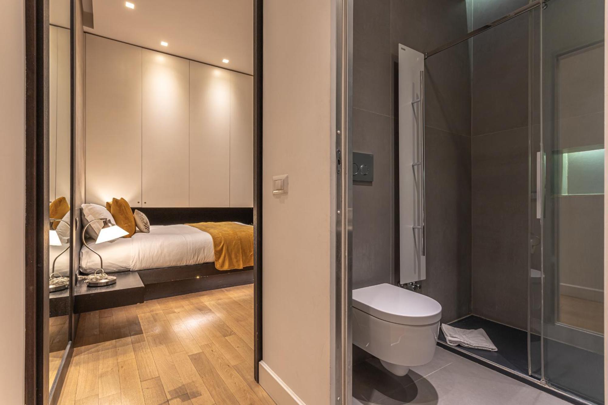 רומא Private Apartment Colosseum מראה חיצוני תמונה