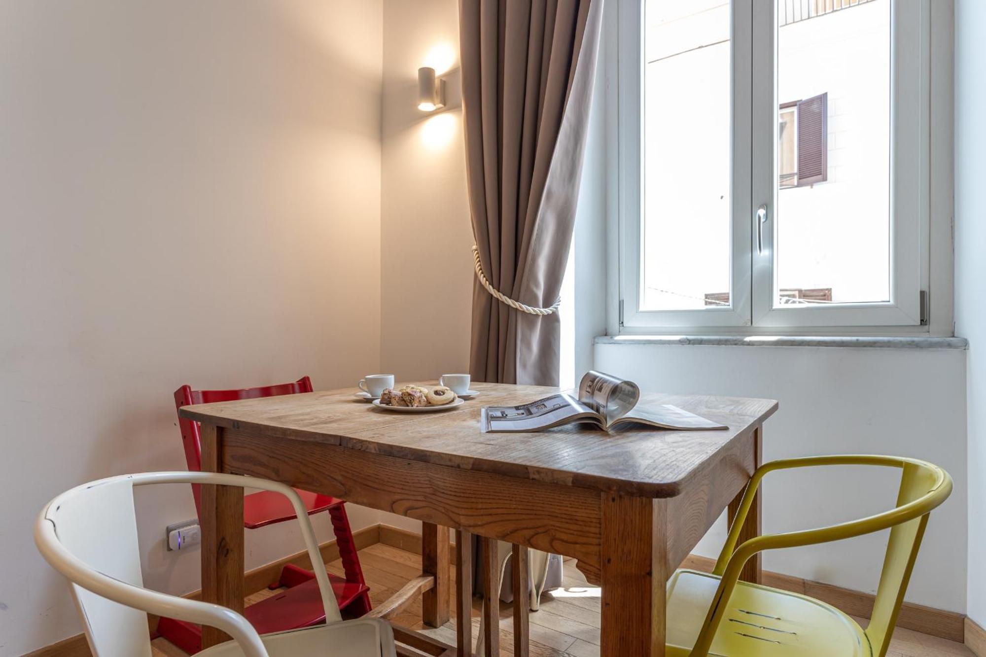 רומא Private Apartment Colosseum מראה חיצוני תמונה