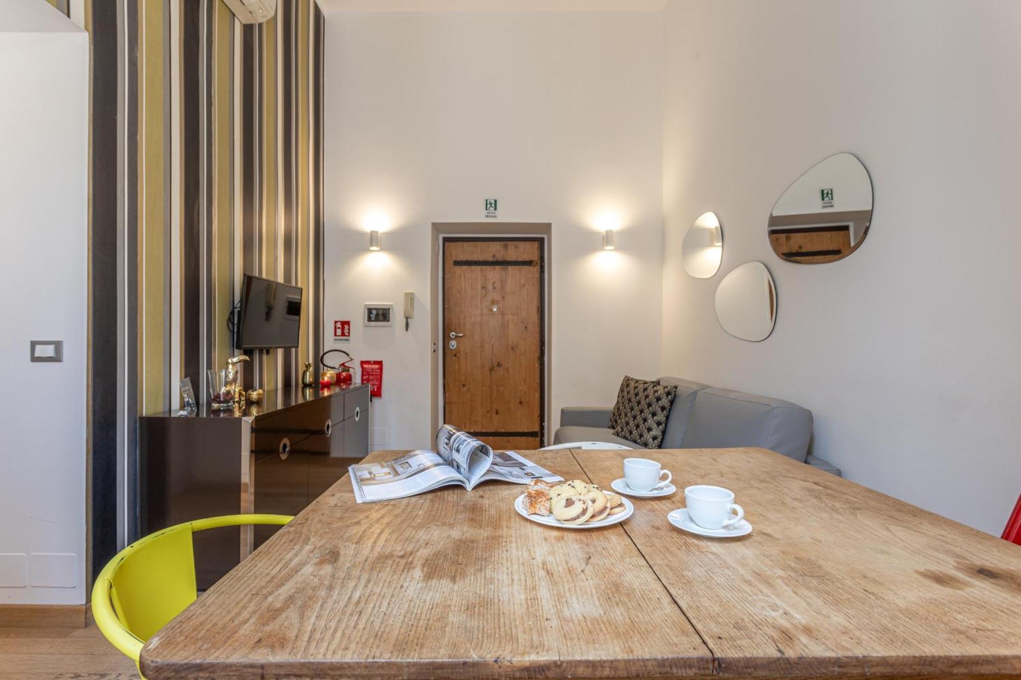 רומא Private Apartment Colosseum מראה חיצוני תמונה