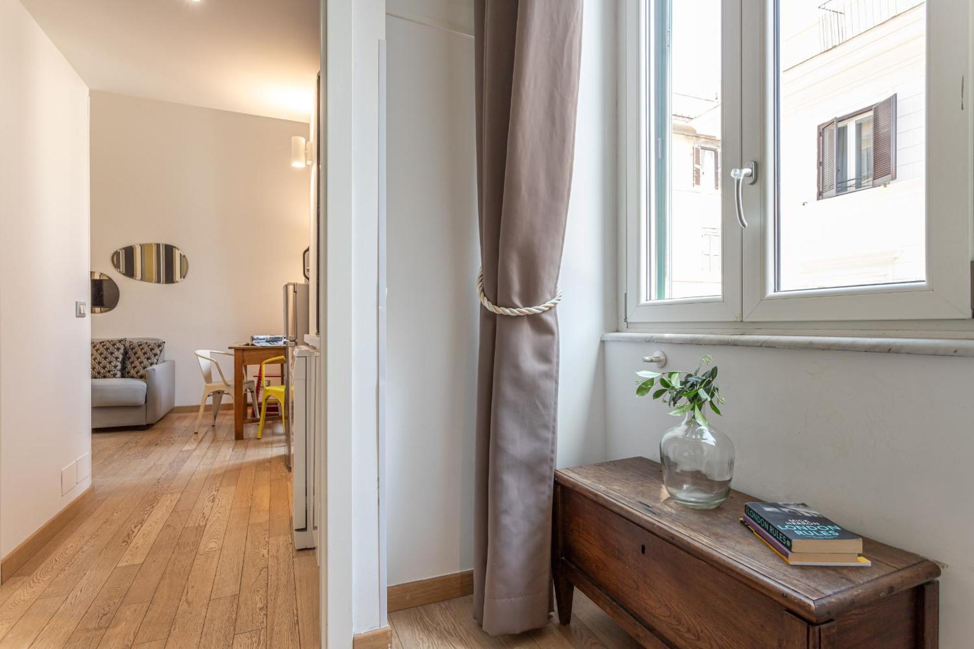 רומא Private Apartment Colosseum מראה חיצוני תמונה