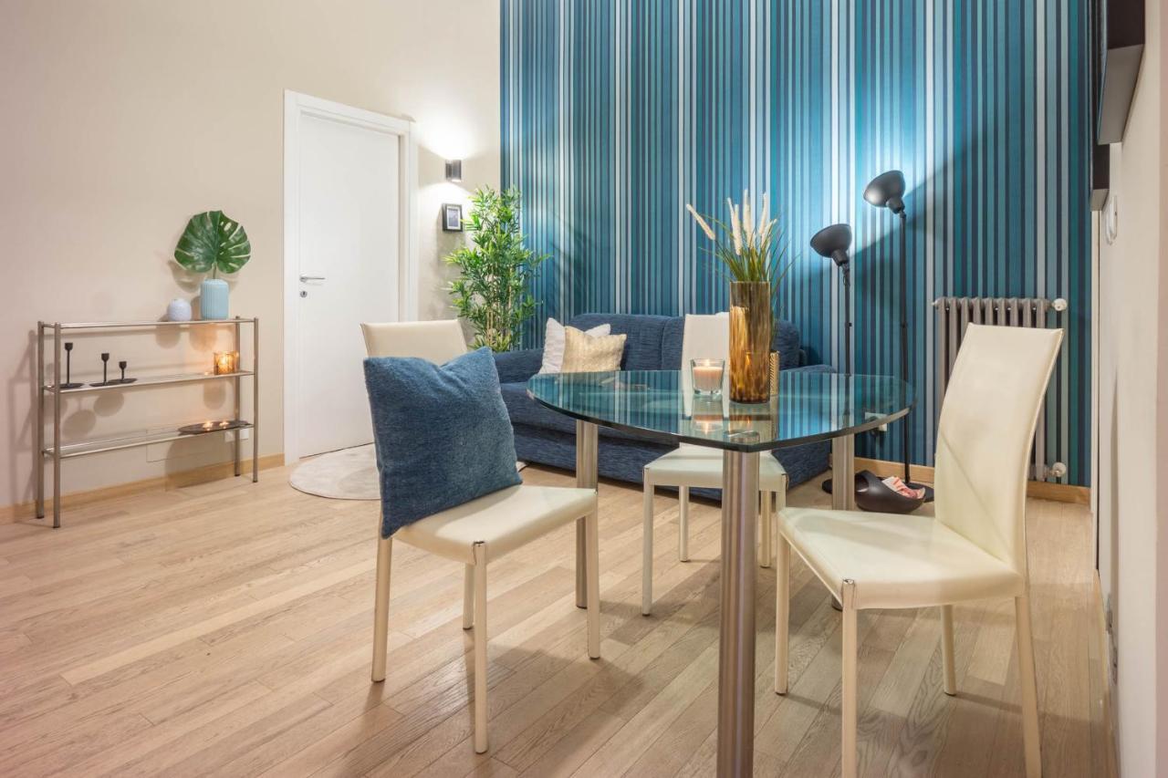רומא Private Apartment Colosseum מראה חיצוני תמונה