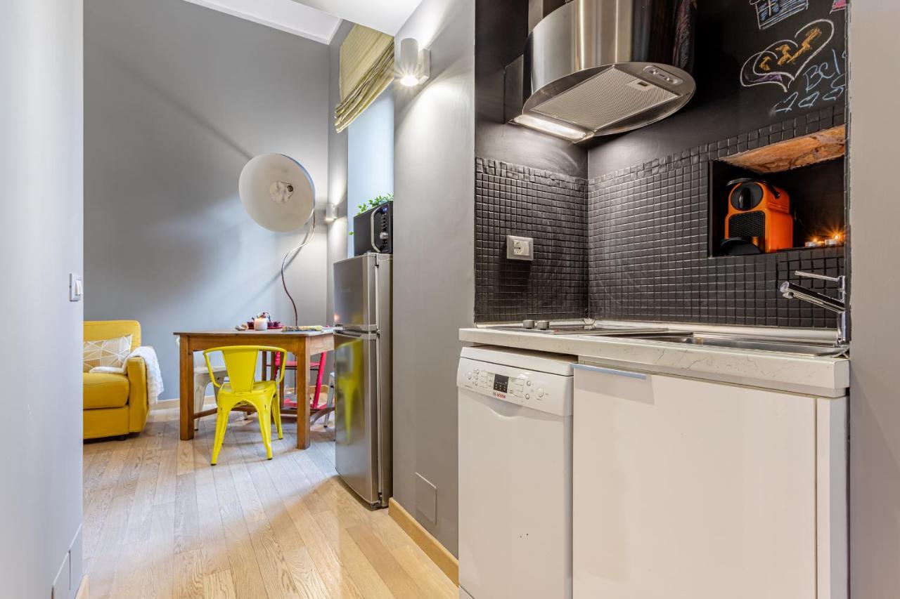רומא Private Apartment Colosseum מראה חיצוני תמונה